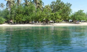 Potipot Island in Candelaria Zambales -- travel Philippines